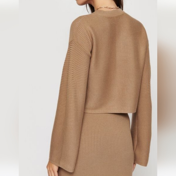 Dynamite wide sleeve crew neck sweater - Picture 3 of 3